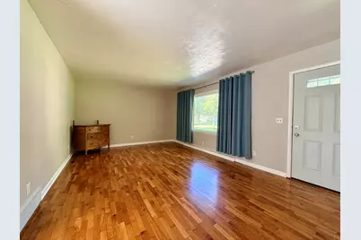 4801 Tressa Drive, Lansing, MI 48910 - Photo 4