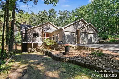 4661 Windcliff Drive NE, Rockford, MI 49341 - Photo 2