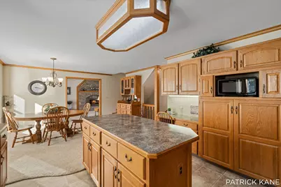 8618 Cedar Lake Drive, Jenison, MI 49428 - Photo 18