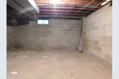 460 Collins Avenue, Benton Harbor, MI 49022 - Photo 28