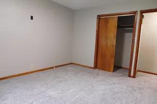 460 Collins Ave, Benton Harbor, MI 49022 - Photo 16
