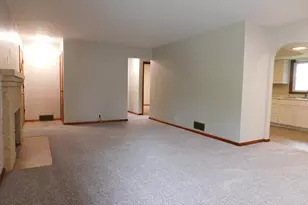 460 Collins Ave, Benton Harbor, MI 49022 - Photo 6