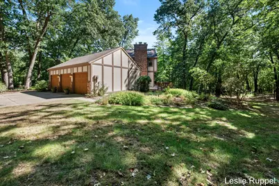 1700 Mont Rue Drive SE, Grand Rapids, MI 49546 - Photo 6