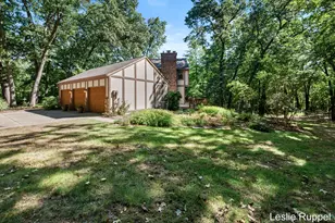 1700 Mont Rue Dr SE, Grand Rapids, MI 49546 - Photo 6