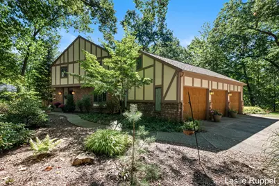 1700 Mont Rue Drive SE, Grand Rapids, MI 49546 - Photo 2