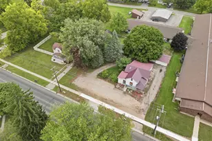 416 W Main St, Stanton, MI 48888 - Photo 2