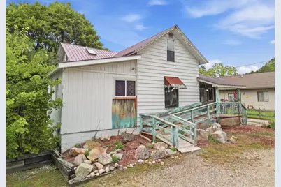 416 W Main Street, Stanton, MI 48888 - Photo 12