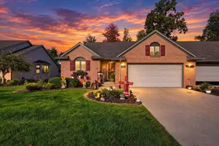 905 S Hawthorne Ct, Greenville, MI 48838 - Photo 1