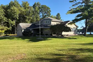 4760 Queens Ct, Gladwin, MI 48624 - Photo 2