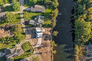 8135 Island Ct, Stanwood, MI 49346 - Photo 28