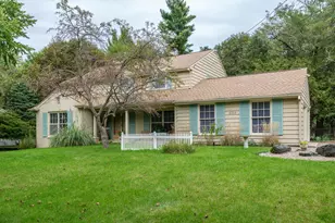 4323 Sunnybrook Dr, Kalamazoo, MI 49008 - Photo 2