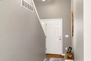 308 Brookside Ct, Big Rapids, MI 49307 - Photo 10