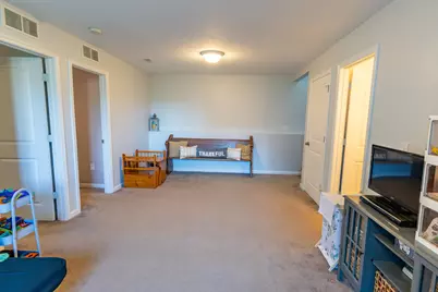 6860 Cypress Bay Drive, Kalamazoo, MI 49009 - Photo 20
