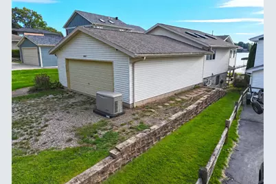 50367 W Lakeshore Drive, Dowagiac, MI 49047 - Photo 10