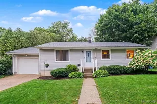 1139 Houseman Ave NE, Grand Rapids, MI 49503 - Photo 1