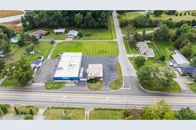 22405 Us-12, Edwardsburg, MI 49112 - Photo 38