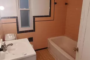 11828 College St, Detroit, MI 48205 - Photo 4