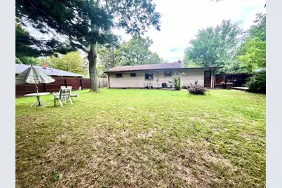 2047 N Krolow Street, Benton Harbor, MI 49022 - Photo 16
