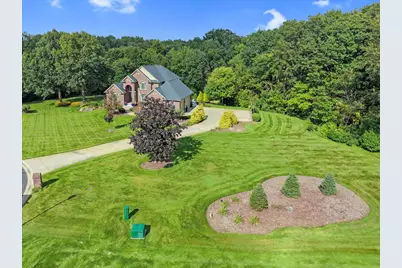 8541 Lone Meadow Court, Howell, MI 48843 - Photo 4