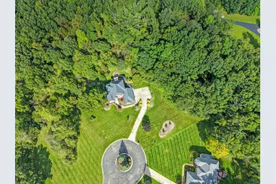 8541 Lone Meadow Court, Howell, MI 48843 - Photo 12