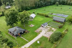 9962 Holden Rd, Baroda, MI 49101 - Photo 2