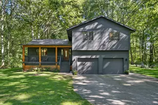 12890 Woodhaven Dr, Grand Haven, MI 49417 - Photo 1