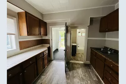 767 W Southern Avenue, Muskegon, MI 49441 - Photo 6