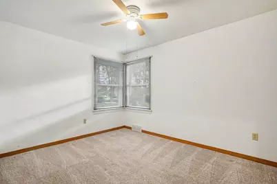 559 W 32nd Street, Holland, MI 49423 - Photo 6