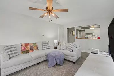 603 W Stoddard Street, Charlotte, MI 48813 - Photo 4