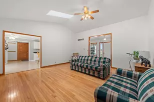 17172 S Basswood Rd, Three Oaks, MI 49128 - Photo 6