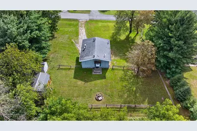 516 Timber Lane, Brooklyn, MI 49230 - Photo 2