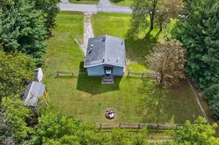516 Timber Ln., Brooklyn, MI 49230 - Photo 2