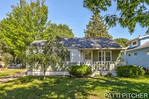 1531 Pennoyer Ave, Grand Haven, MI 49417 - Photo 2