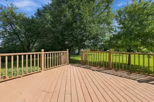 20461 Roche Rd, Trenton, MI 48183 - Photo 18