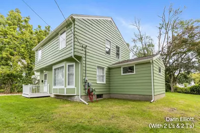 334 Division Street, Ionia, MI 48846 - Photo 6