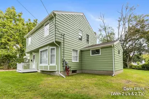 334 Division St, Ionia, MI 48846 - Photo 6