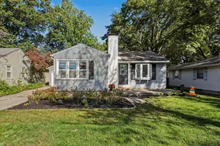809 River St, Spring Lake, MI 49456 - Photo 2