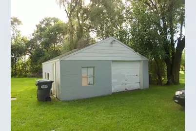 12247 M-40, Gobles, MI 49055 - Photo 4