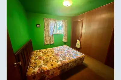 2439 N Lakeshore Drive, Ludington, MI 49431 - Photo 8
