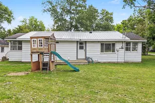 210 N 16th Street N, Springfield, MI 49037 - Photo 16