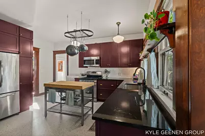 62 W 11th Street, Holland, MI 49423 - Photo 22