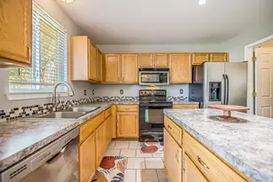 7191 Roxbury Dr, Ypsilanti, MI 48197 - Photo 12