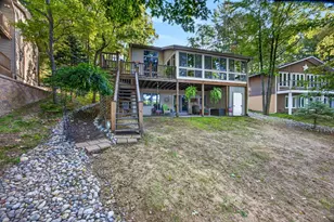 8665 N Island Dr, Canadian Lakes, MI 49346 - Photo 4