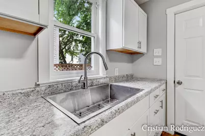 243 Fairbanks Street NE, Grand Rapids, MI 49503 - Photo 18