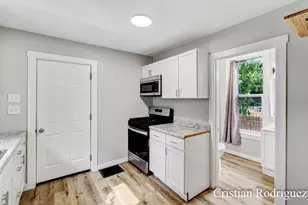 243 Fairbanks St NE, Grand Rapids, MI 49503 - Photo 20