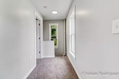 243 Fairbanks Street NE, Grand Rapids, MI 49503 - Photo 32