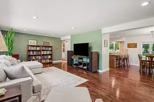 125 E Hamilton Ln, Battle Creek, MI 49015 - Photo 4