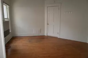 301 Douglas Ave, Kalamazoo, MI 49007 - Photo 2