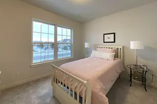 3200 Apple Blossom Wy, Monroe, MI 48161 - Photo 10