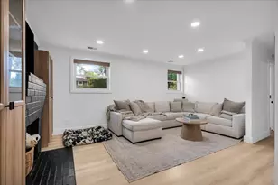 1429 Cadmus Dr, Troy, MI 48085 - Photo 12